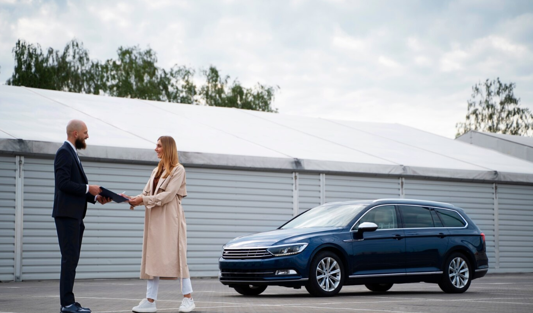 What Is the Cost-Saving Tips for Renting a Car in Bur Dubai?